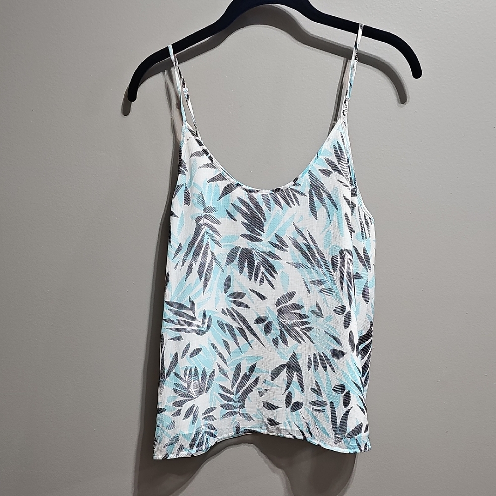 Chelsea28 Leaf Pattern Camisole in Blue and Gray